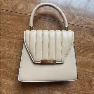 Cream Handbag with Crossbody Chain